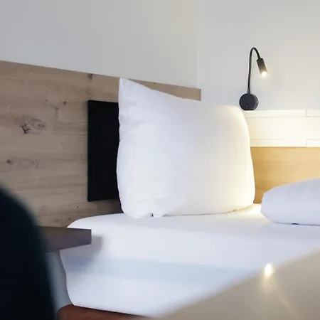 Apartment Hive - Direkt An Der Messe Hannover