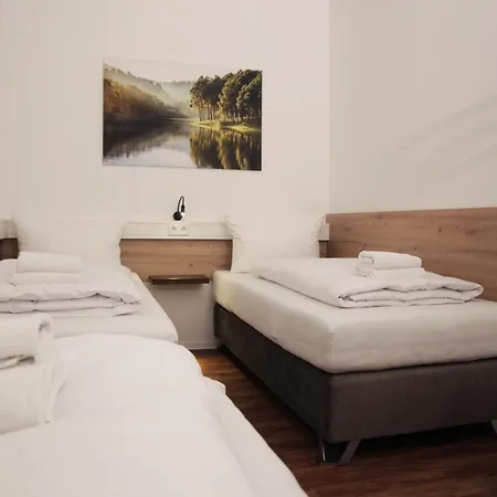 Hive - Direkt An Der Messe