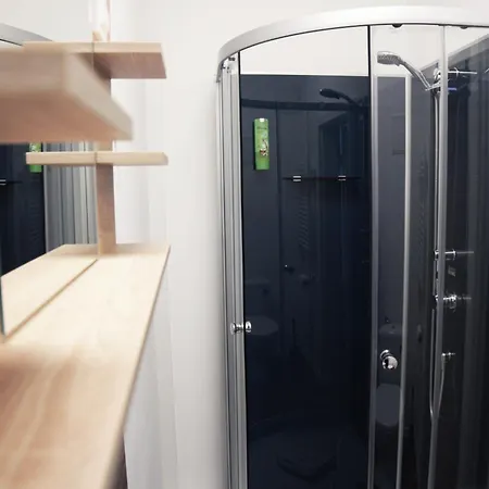 Hive - Direkt An Der Messe