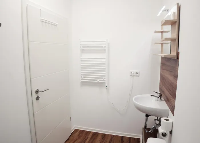 Hive - Direkt An Der Messe